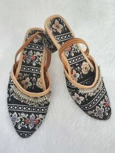 Floral Beautiful Heel 💖