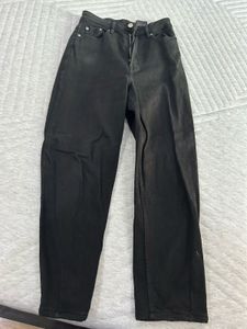 H&M Black mom-fit Jeans (24)