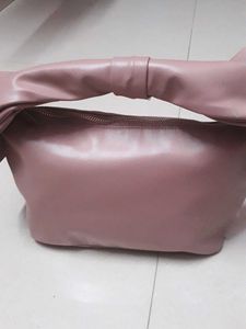 myglamm Bow Handbag
