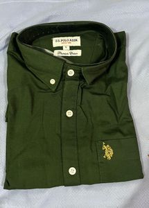 Men's Green Button-Down Shirt