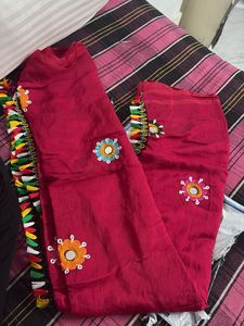 Vibrant pink navratri duppata