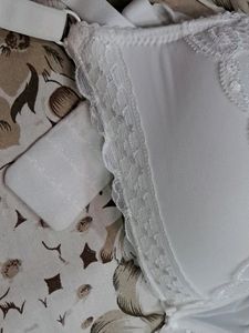 36D BRA ...WHITE NET PADDED CLOVIA