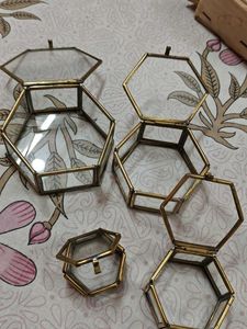 4 Box