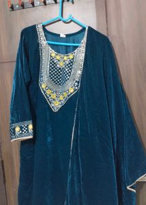 New Unused Premium Crush Velvet Straight Suit