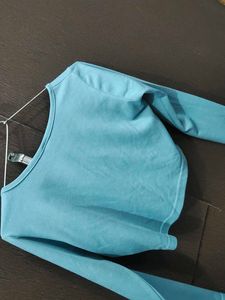 Teal V-Neck Cropped Long Sleeve Top