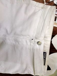 Skinny white pant