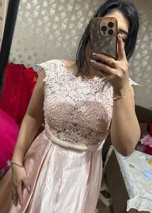 Elegant Pink Lace Top Gown🦋🎀🩷