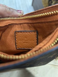 Huge Discount- LV LouisVuitton- Bag