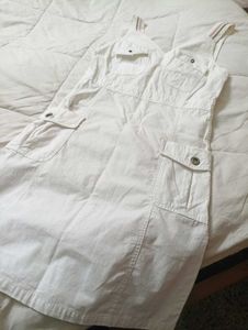 White Dress with pockets