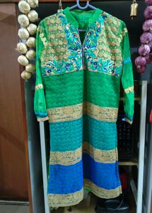 Embroidered Green Kurta