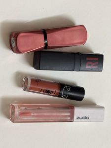 Bundle of 4 Lipsticks & Glosses