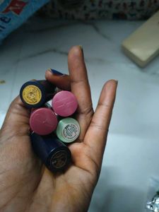 Lot of 6 Lipsticks