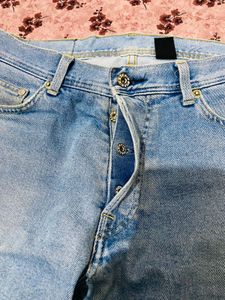 &amp; Denim(H&amp;M) Classic Light Wash Slim Fit Deni