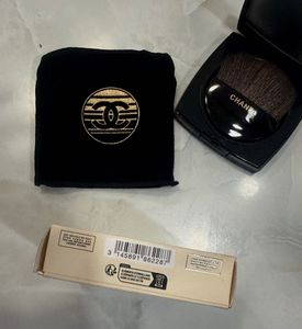 Chanel Les Beiges Healthy Golden Glow Powder