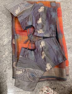 Elegant Cotton Saree with Checkered Pattern