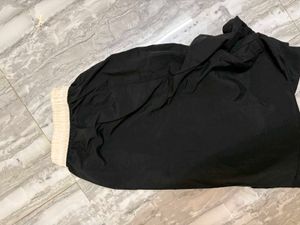 very cool Black Elastic Waist Pan