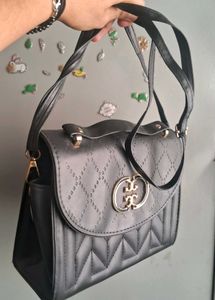 Chic Quilted Black Handbag