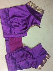 Elegant Purple Saree with blouse in Golden Border