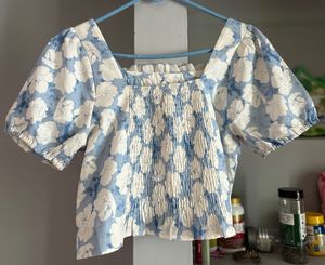 FLORAL PRINT CROP TOP
