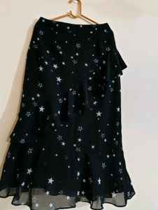 Star Print Ruffled Skirt