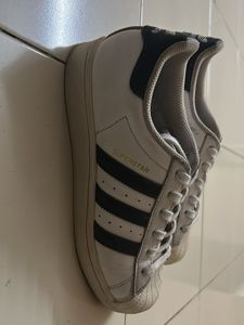 Adidas Superstar Sneakers