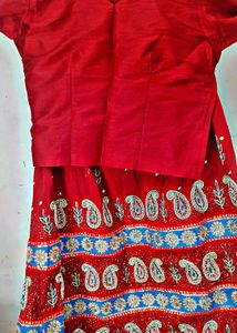 Elegant Red Lehenga Choli with Golden Dupatta