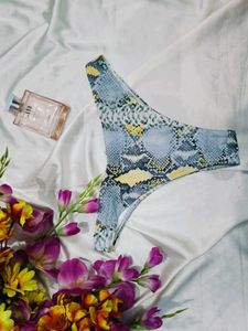 🇳🇿💫🎀Stylish Snake Print Bikini Bottom