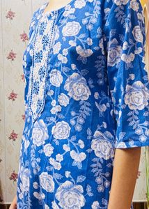 Blue Floral Embroidered Kurta with pants