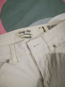 White Jeans With Affordable Price