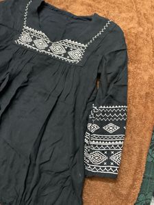 Embroidered Bohemian Tunic Top 🦋