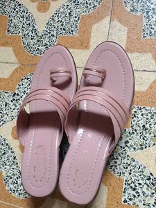 Stylish Pink Toe Ring Sandals