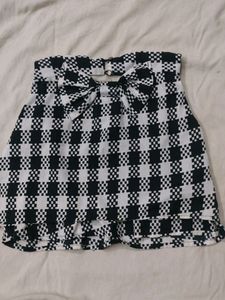 Black &amp; White | Crop Top