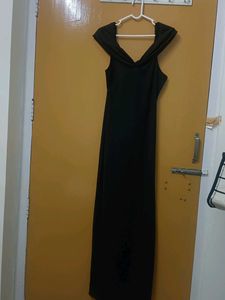 Elegant Black Off-Shoulder Maxi Dress