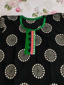 Stylish Black &amp; White Printed Kurta