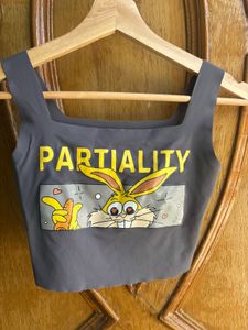 Grey tank top