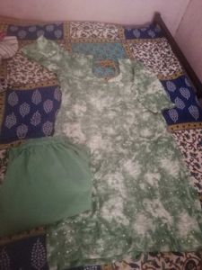 Green Tie-Dye Kurta Set