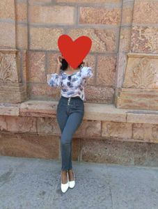 Stylish Grey High-Waisted Skinny Jeans