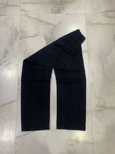 black baggy jeans