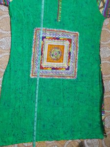 Beautiful Rayon kurti...front is green and back i