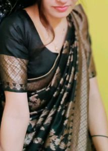 Elegant Black &amp; Gold Banarasi Saree