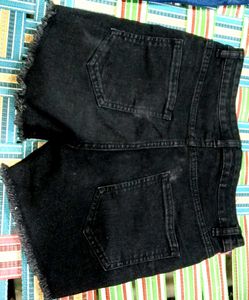 Black &amp; blue Denim Frayed Shorts