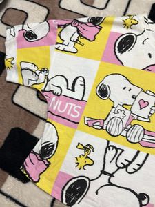 Peanuts Snoopy Graphic T-Shirt