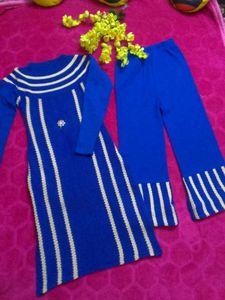 Elegant Blue Knitted Suit