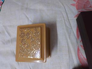 Vintage Floral jewellery box for earrings
