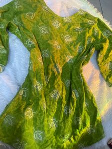 Vibrant Green Kurta with White Embroidery