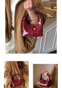 Min Hobo Bag
