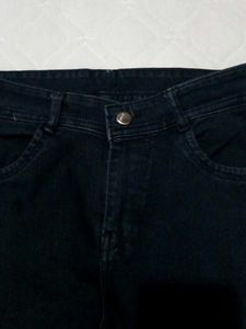 BLACK JEANS FOR HIGH WEST