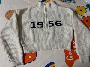 Cropped Half zip up sweater