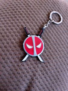 Deadpool Spinning Keychain ❤️