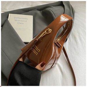 Min Hobo Bag